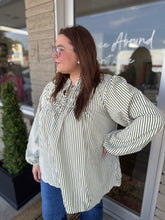 Load image into Gallery viewer, Pintuck Top- Plus