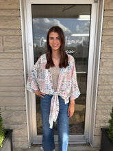 Load image into Gallery viewer, Spring Kimono
