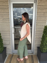 Load image into Gallery viewer, Oatmeal Top
