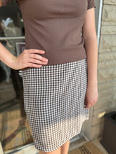 Load image into Gallery viewer, Houndstooth Skirt
