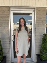 Load image into Gallery viewer, Flutter Dress

