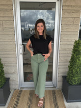 Load image into Gallery viewer, Transition Top
