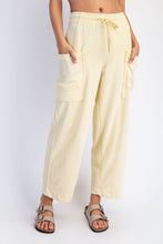 Load image into Gallery viewer, Lemonilla Pant

